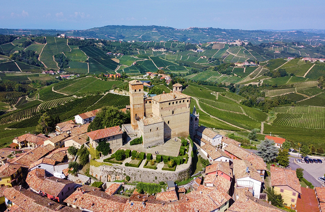 Serralunga d'Alba Castle